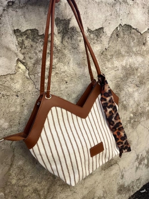 Beyaz Taba Çizgili Hasır Kol Çanta CB8194