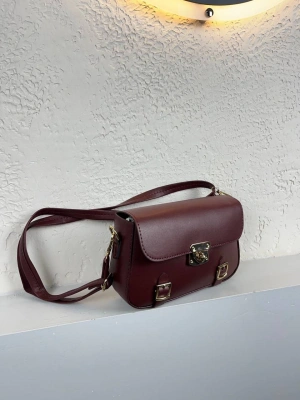Bordo Renk Önü Kemerli Çanta CB7463