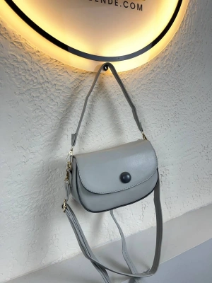 Gri Renk Düğmeli Çapraz Çanta CB98422