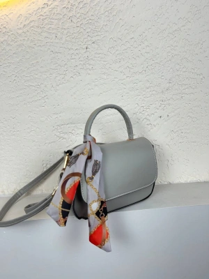 Gri Renk Kalıp FULARLI Çanta CB0241