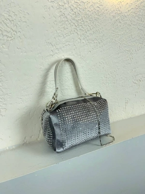 Gri Renk Taşlı Zincirli Çanta CB1230