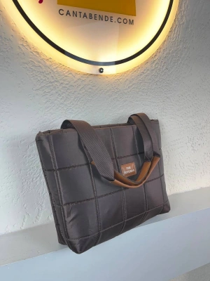 Kahve Renk Büyük Boy Kampanyalı Paraşüt Kol Çanta CB96278