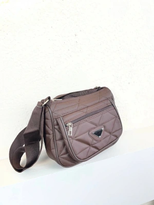 Kahve Renk 2 Bölme Kapitone Orta Boy Çanta CB3697