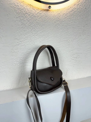 Kahve Renk Yumuşak Deri Kampanya Çanta CB3663