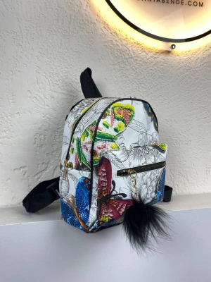 Kelebekli Sırt Çanta