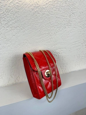 Kırmızı Renk YENİ ZİNCİRLİ Çanta CB6814