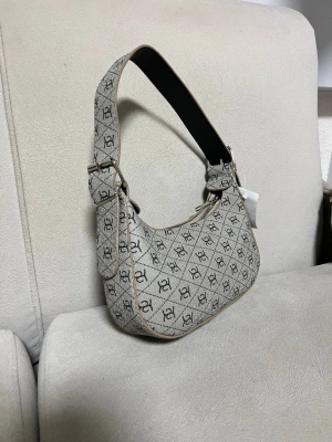 Koyu Vizon  Renk Yeni Kalite BAGET CB41314