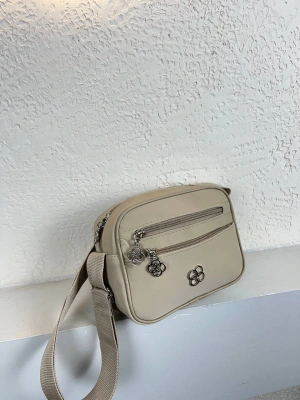 Vizon Renk 3 Bölme Çapraz Çanta CB29141