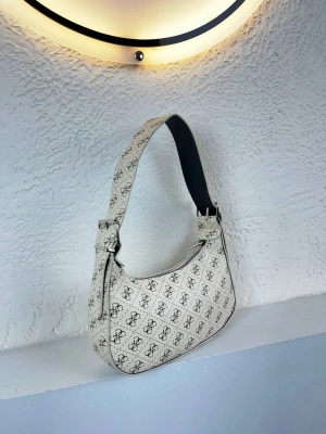 Krem Renk Baget Çanta CB8134