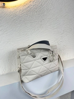 Krem Renk Kapitone 2 Bölme Kalite Çanta CB8143