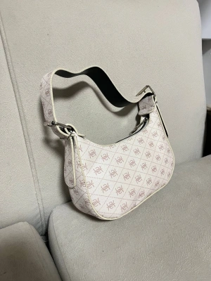 Krem Renk Yeni Kalite BAGET CB41314