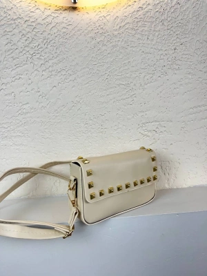 Krem Renk ZIMBALI Çanta CB9014