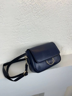 Lacivert Halkalı Çanta CB41932