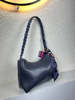 Lacivert Kolları Hasır Fularlı Kol Çanta CB6714