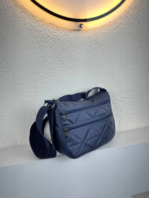 Lacivert Renk 3 Bölme YENİ Çanta CB4193