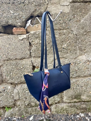 Lacivert Renk Lakos Fularlı Çanta CB72911