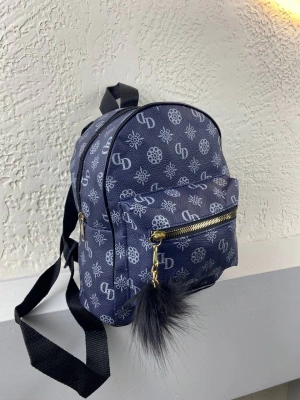 Lacivert Renk Orta Boy Sırt Çanta