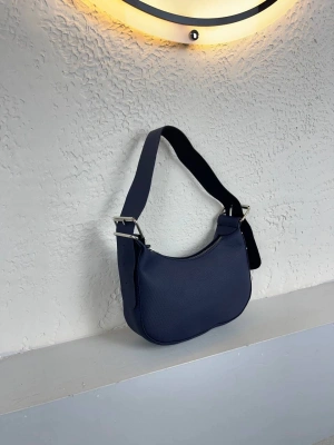 Lacivert Renk YENİ BAGET ÇANTA CB8911