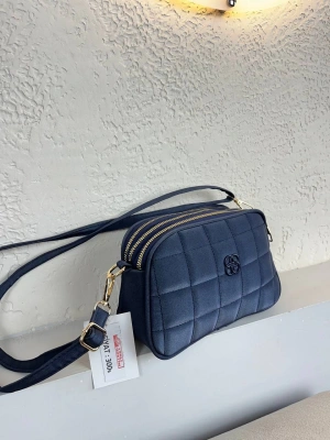 Lacivert Renk YENİ 3 BÖLME KALİTE KAPİTONE ÇANTA CB0956