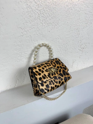 Leopar Renk İncili Zincirli Çanta CB4178
