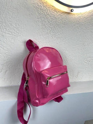 Pembe Rugan Sırt Çanta