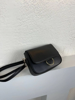 Siyah Halkalı Çanta CB41932