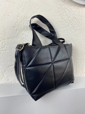 Siyah Kapitone Kol Çanta CB8203