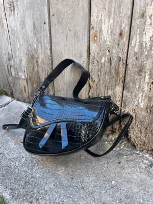 Siyah Kroko Fiyonk Çanta CB8913