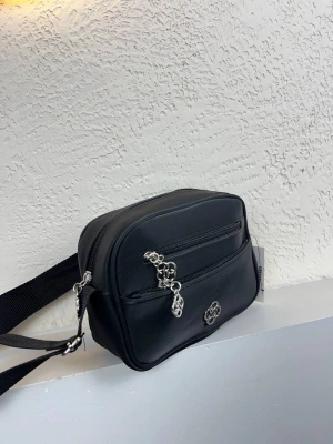 Siyah Renk 3 Bölme YENİ ÇANTA CB0141