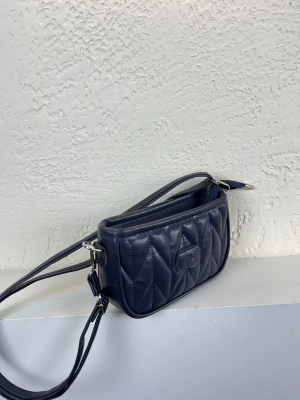 Siyah  Renk Kapiton TOTE Çanta CB1349