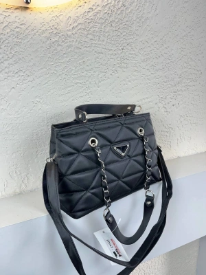 Siyah Renk Kapitone 2 Bölme Kalite Çanta CB8143