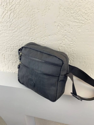 Siyah Renk Krinkıl Kumaş Çanta CB8522