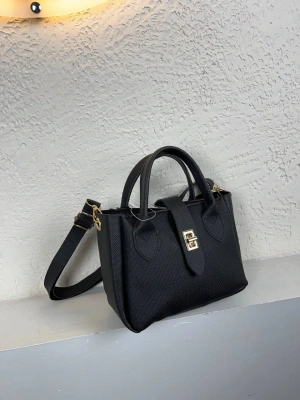 Siyah Renk LAKOS Deri Çapraz Çanta CB72382