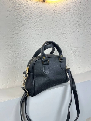 Siyah Renk YAZILI SAREM Çanta CB3078
