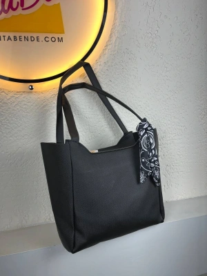 Siyah Renk YENİ BÜYÜK BOY FULARLI Çanta CB90121