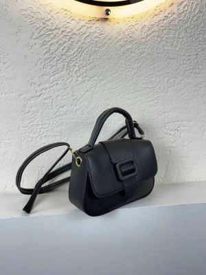 Siyah Renk YENİ SEZON Kalıp Çanta CB0413