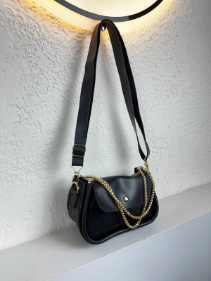 Siyah Renk Yeni Sezon Zincir Detaylı Çanta CB2071