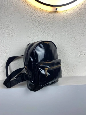 Siyah Rugan Sırt Çanta