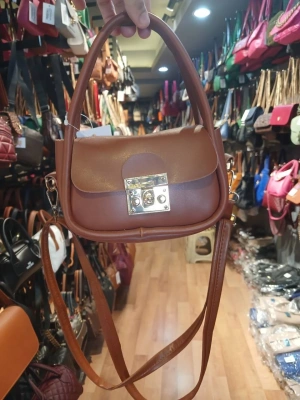 Taba Renk Kilitli Çapraz Çanta CB6974