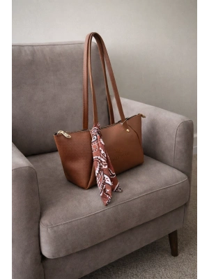 Taba Renk Lakos Fularlı Çanta CB72911