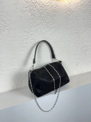 Taşlı Siyah Renk Taşlı Zincirli Çanta CB1230