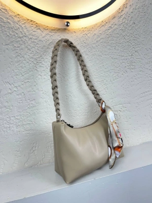 Vizon Kolları Hasır Fularlı Kol Çanta CB6714