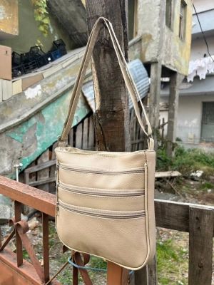 Vizon Renk 3 Bölme Deri Çanta CB78281