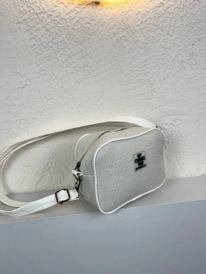 Vizon Renk Beyaz Kenar Hasır Çanta CB2021