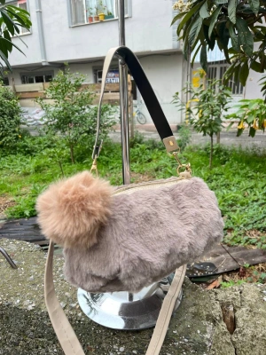 Vizon Renk PONPON PELUŞLU Çanta CB82191