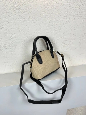 Vizon Renk Siyah Sap Hasır Çanta CB8711
