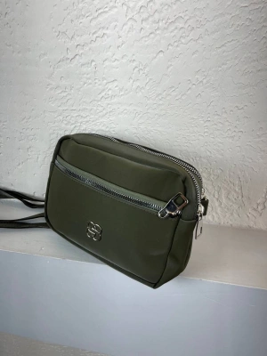 Yeşil Renk 3 Bölme Çanta CB5252