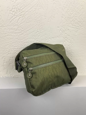 Yeşil Renk Krinkıl Kumaş Çanta CB8522