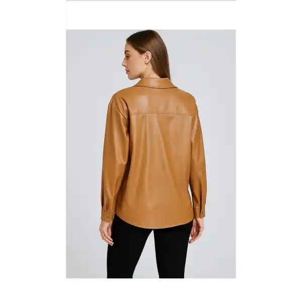 Kadın Kahverengi Düğmeli Deri Ceket – Şık ve Günlük Kombinlere Uygun