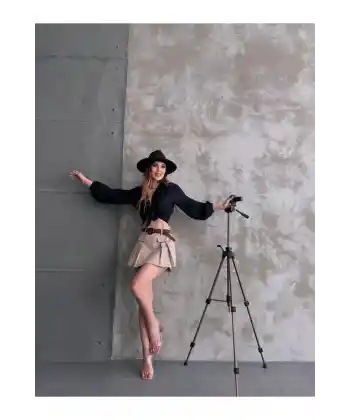 Kemerli Kapak Detaylı Gabardin Şort Etek : %100 Pamuk